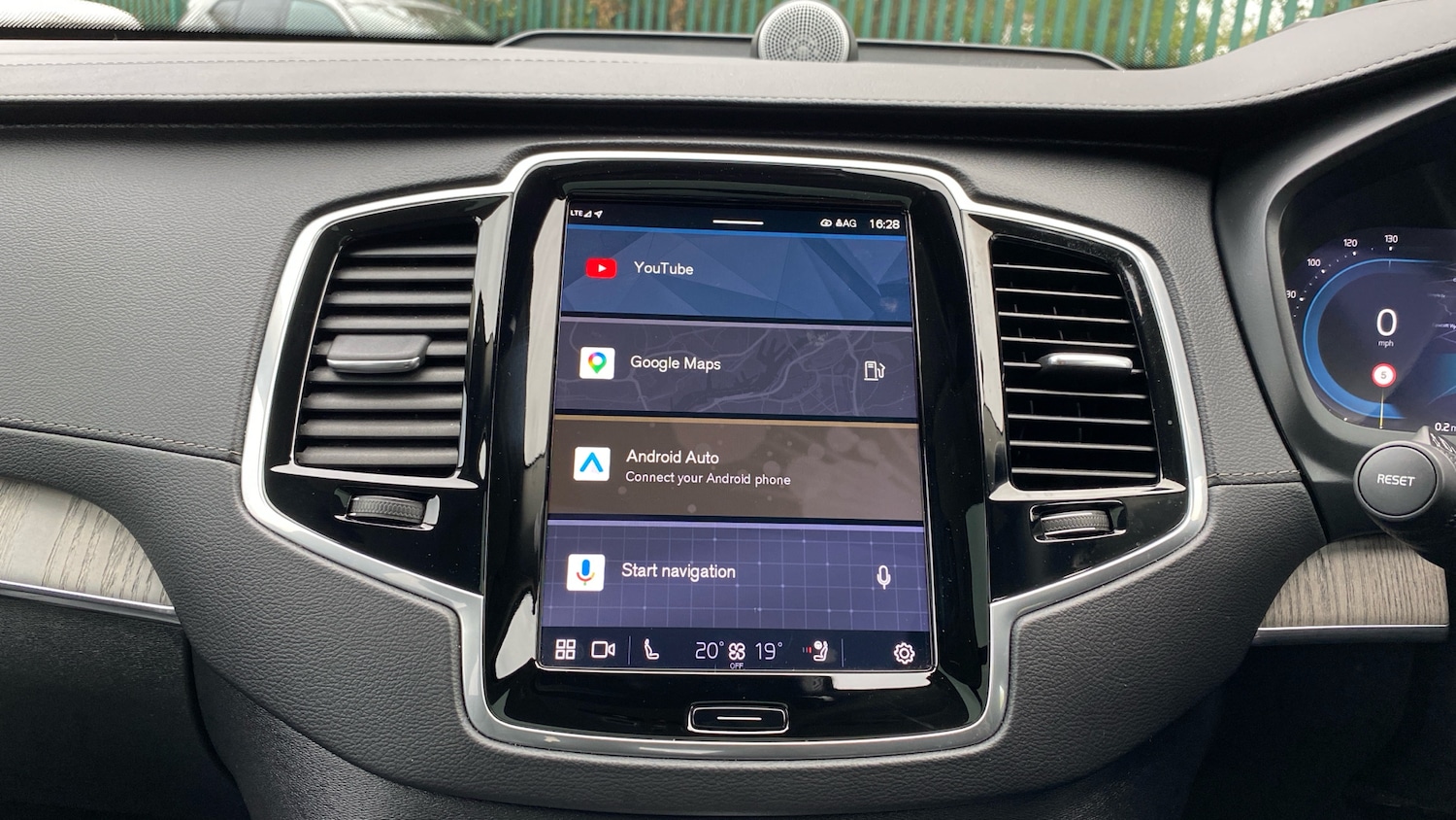 Used Volvo XC90 2023 for sale - 78155276: Photo 12