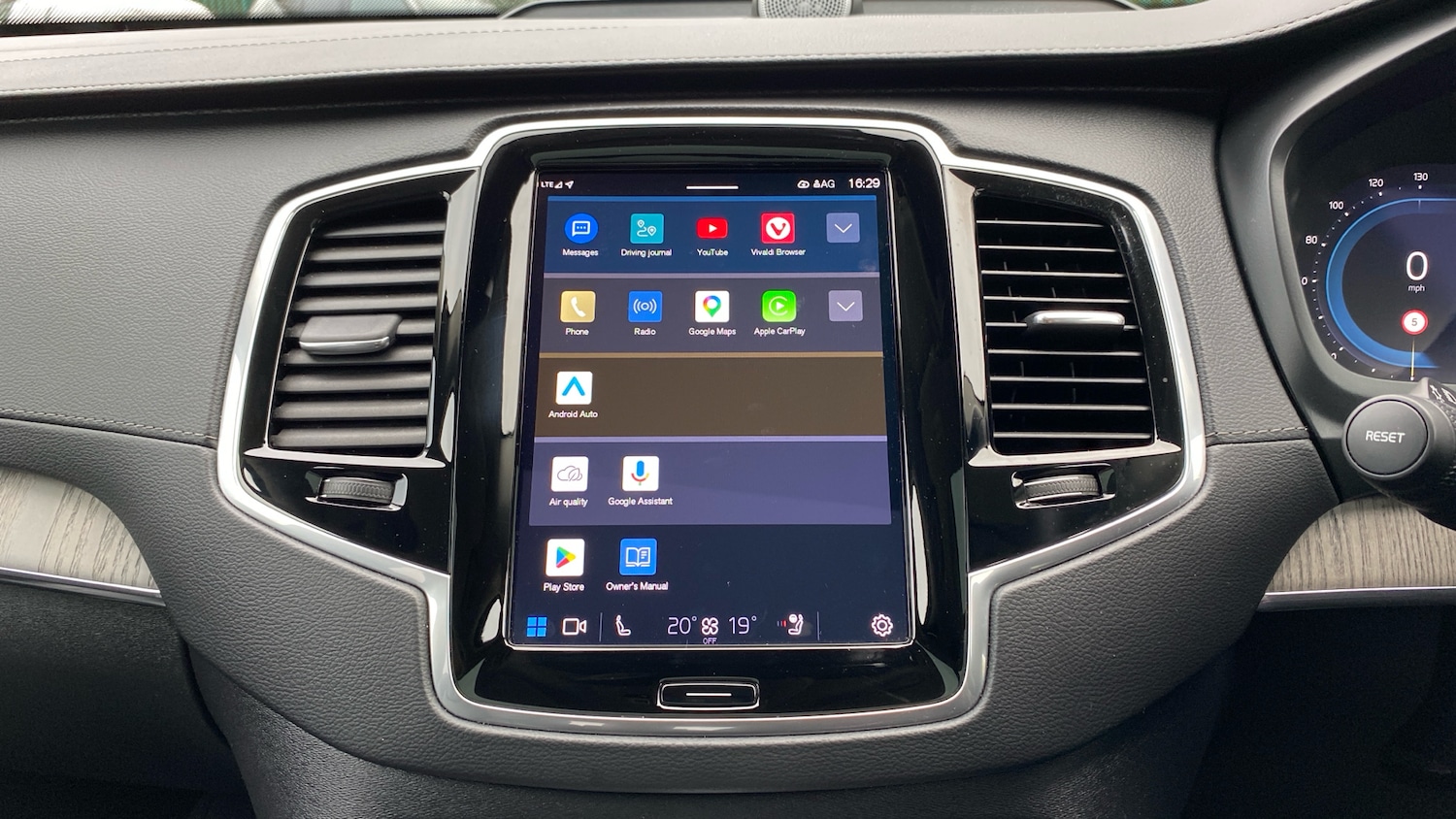 Used Volvo XC90 2023 for sale - 78155276: Photo 14