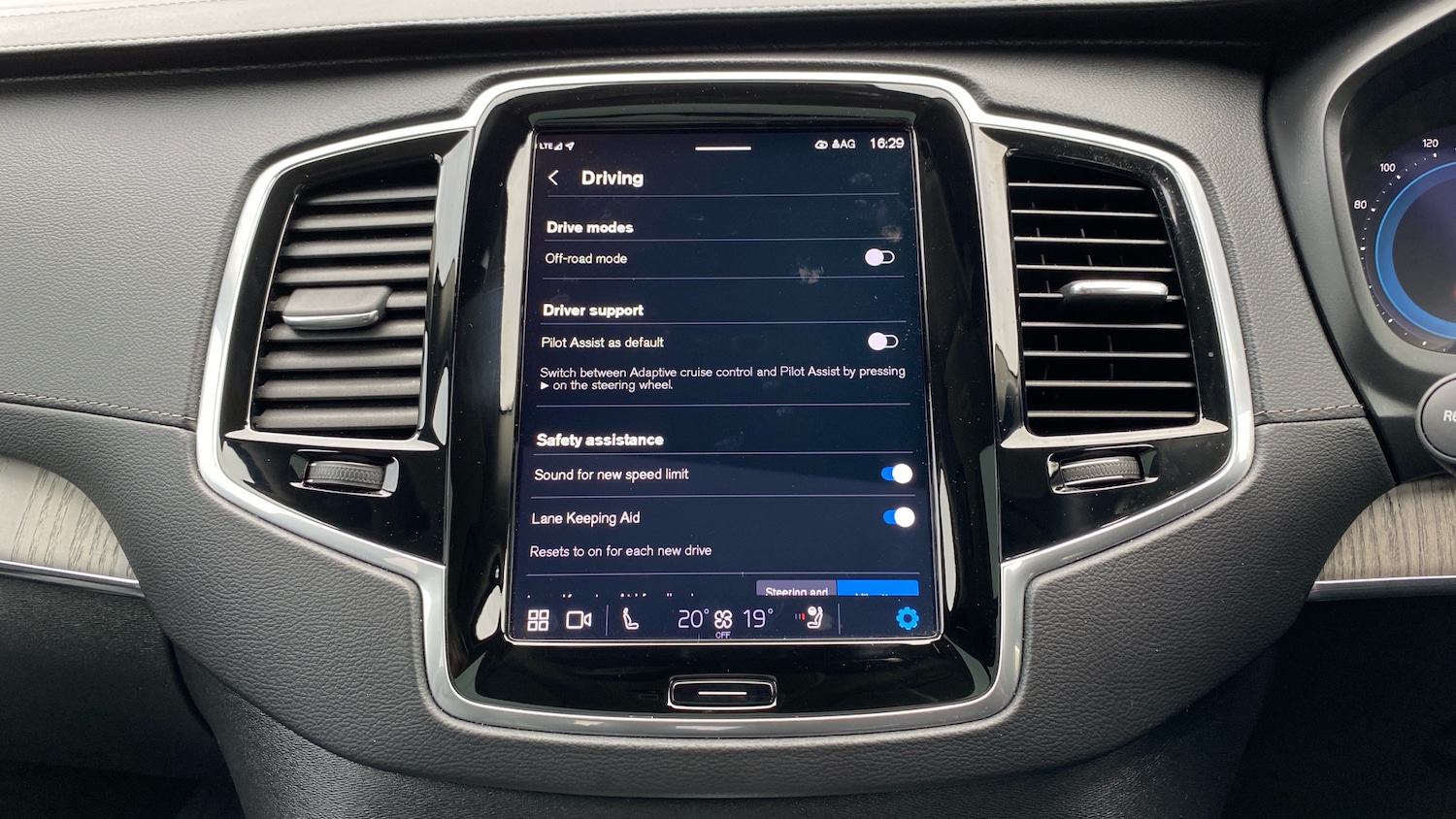 Used Volvo XC90 2023 for sale - 78155276: Photo 21