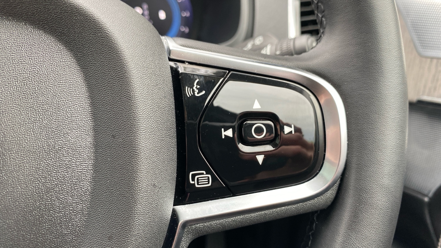 Used Volvo XC90 2023 for sale - 78155276: Photo 28