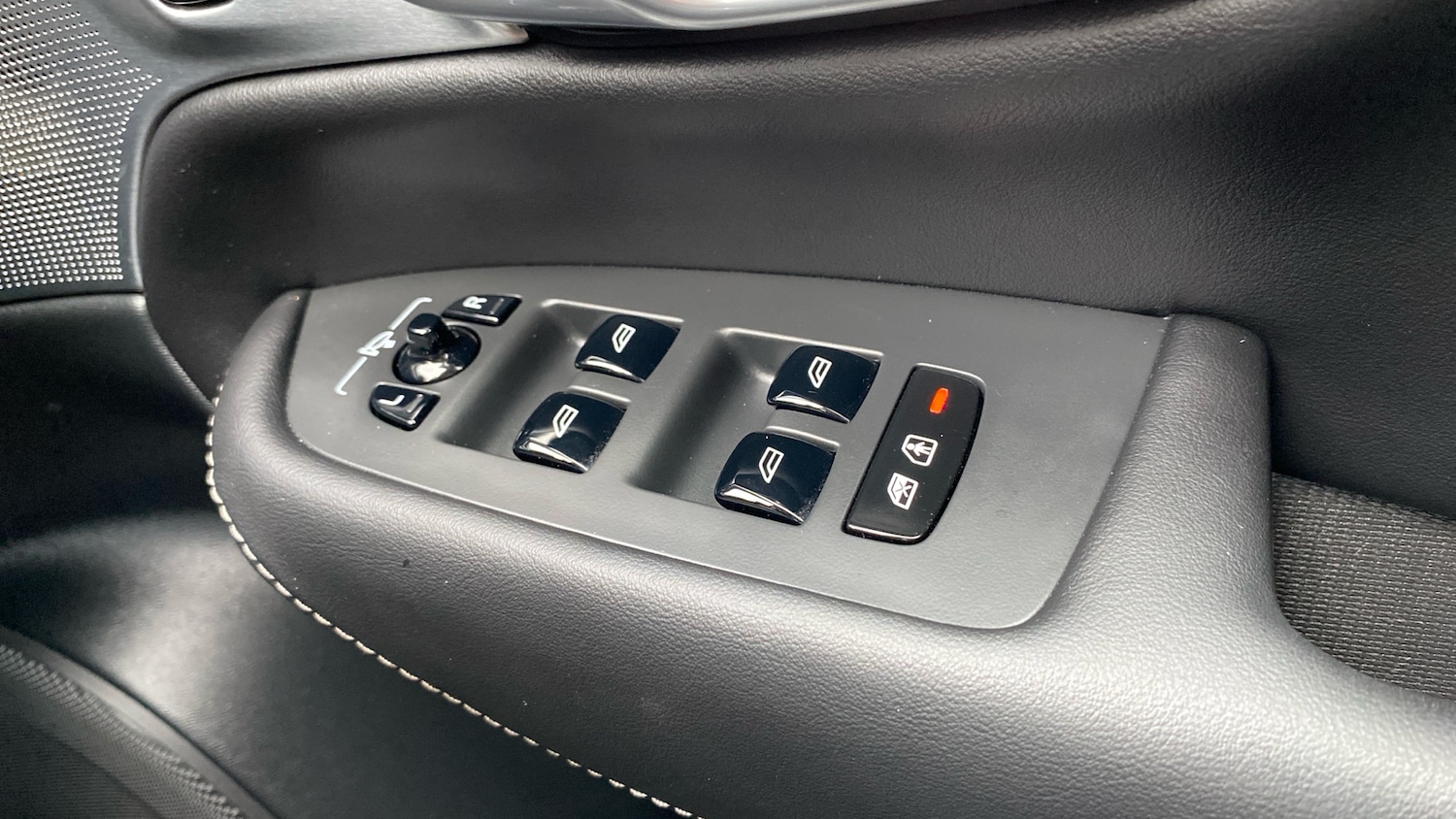 Used Volvo XC90 2023 for sale - 78155276: Photo 33