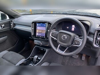 Used Volvo XC40 2024 for sale - 77687894: Photo