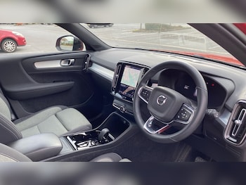 Used Volvo XC40 2022 for sale - 77663308: Photo