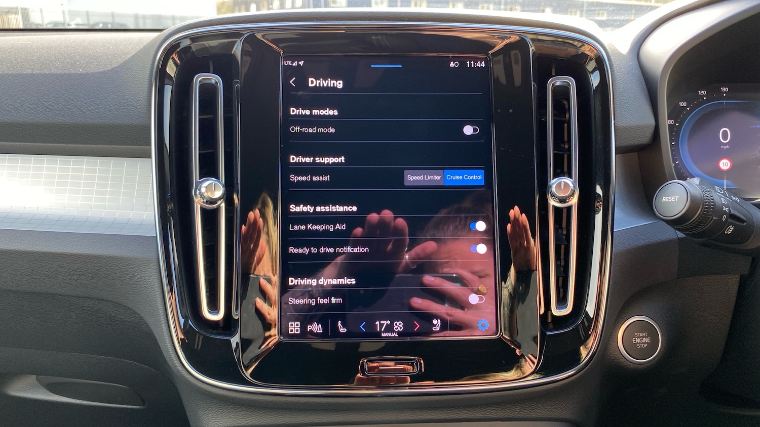 Used Volvo XC40 2023 for sale - 76653251: Photo 26