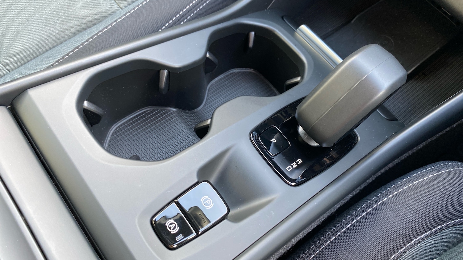 Used Volvo XC40 2023 for sale - 76653251: Photo 29