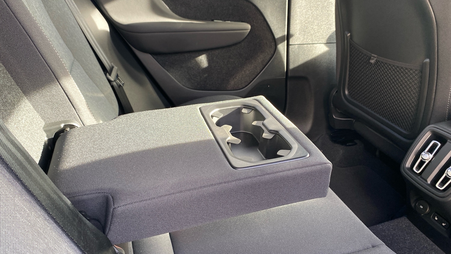 Used Volvo XC40 2023 for sale - 76653251: Photo 33