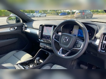 Used Volvo XC40 2023 for sale - 78453233: Photo