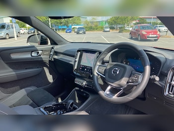 Used Volvo XC40 2024 for sale - 79228947: Photo