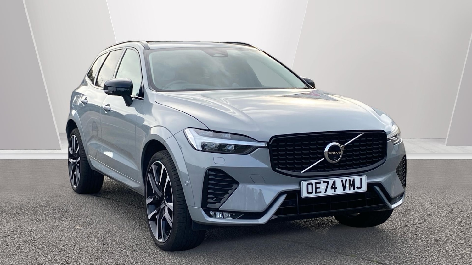 Used Volvo XC60 2025 for sale - 76653257: Photo 1