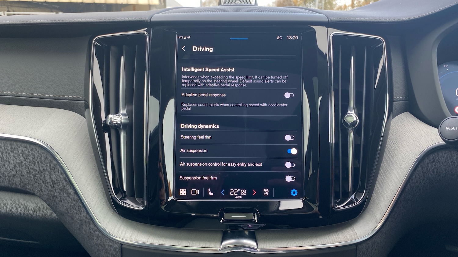 Used Volvo XC60 2025 for sale - 76653257: Photo 31