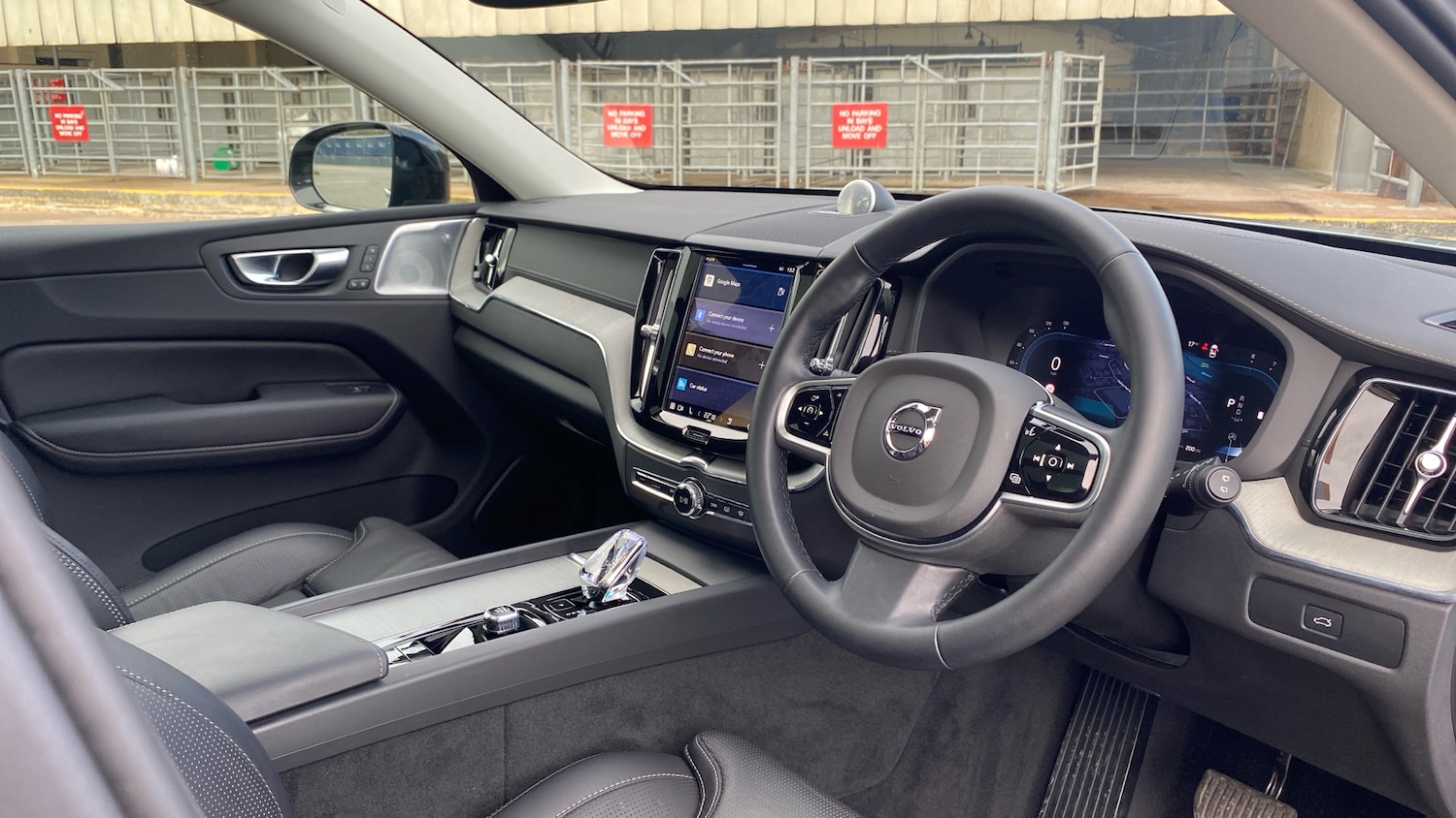 Used Volvo XC60 2025 for sale - 76653257: Photo 4