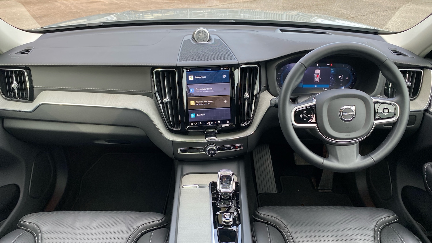 Used Volvo XC60 2025 for sale - 76653257: Photo 5