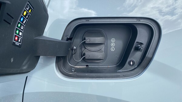 Used Volvo EX30 2025 for sale - 75714761: Photo 45
