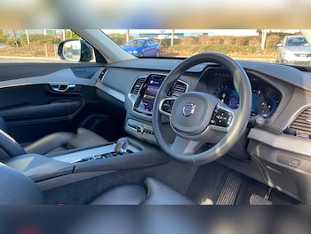 Used Volvo XC90 2023 for sale - 76653332: Photo