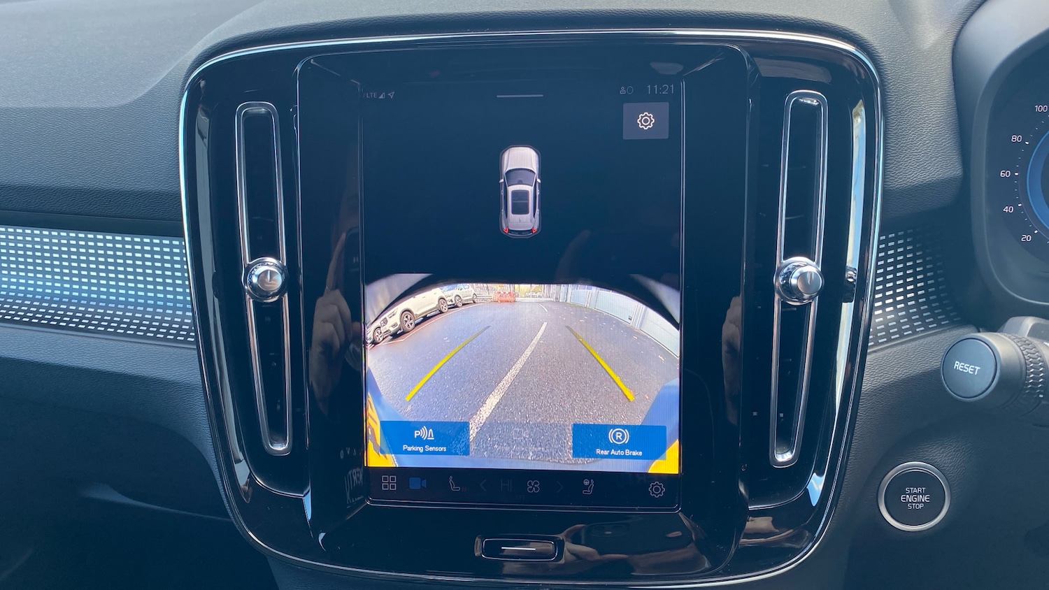 Used Volvo XC40 2025 for sale - 77681653: Photo 31