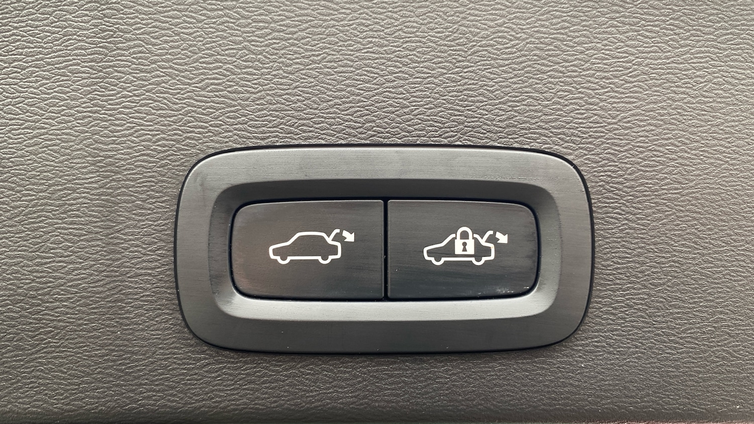 Used Volvo XC40 2022 for sale - 77105195: Photo 31