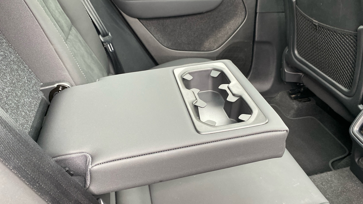 Used Volvo XC40 2022 for sale - 77105195: Photo 48