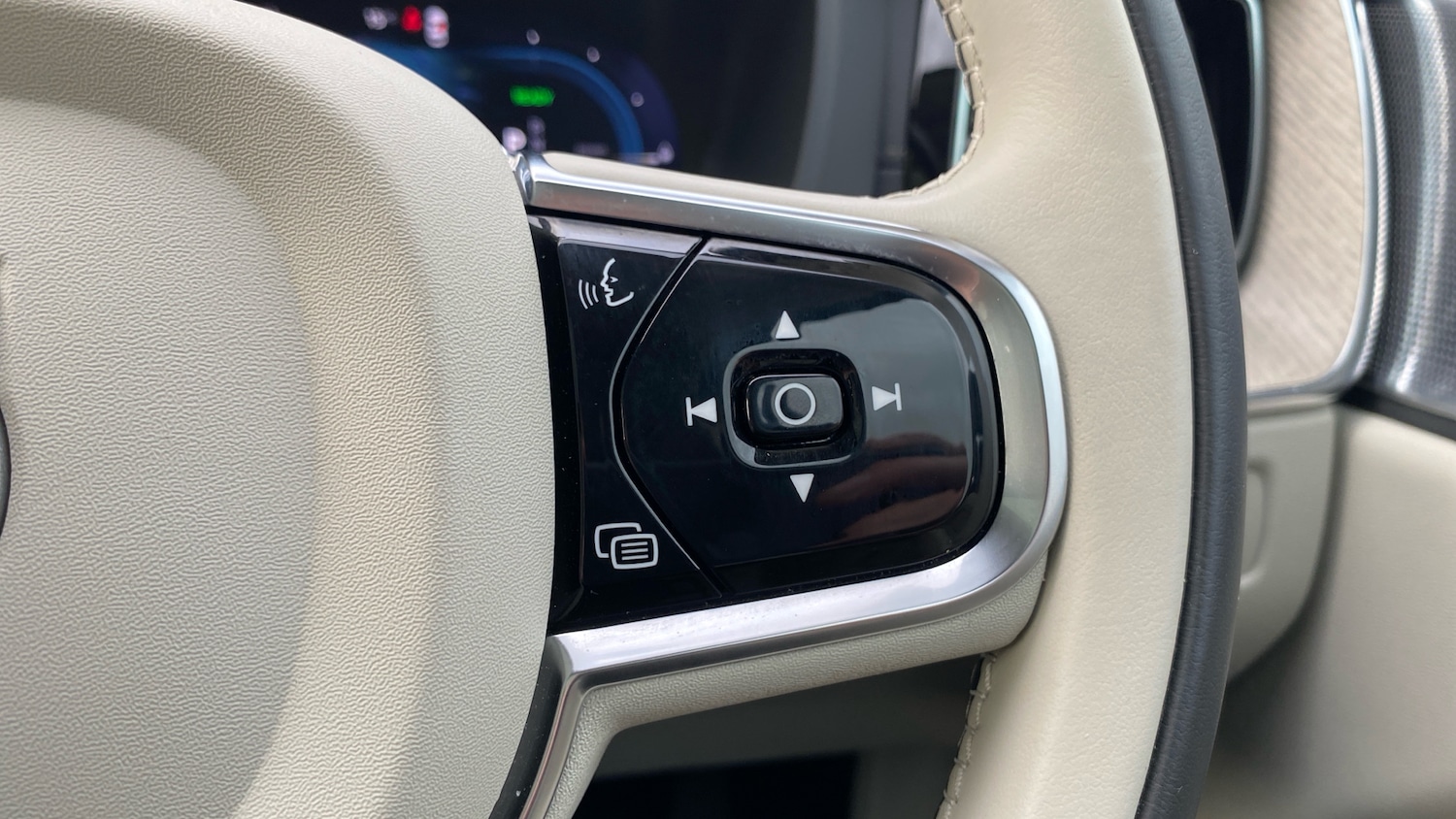 Used Volvo XC60 2022 for sale - 76653246: Photo 19