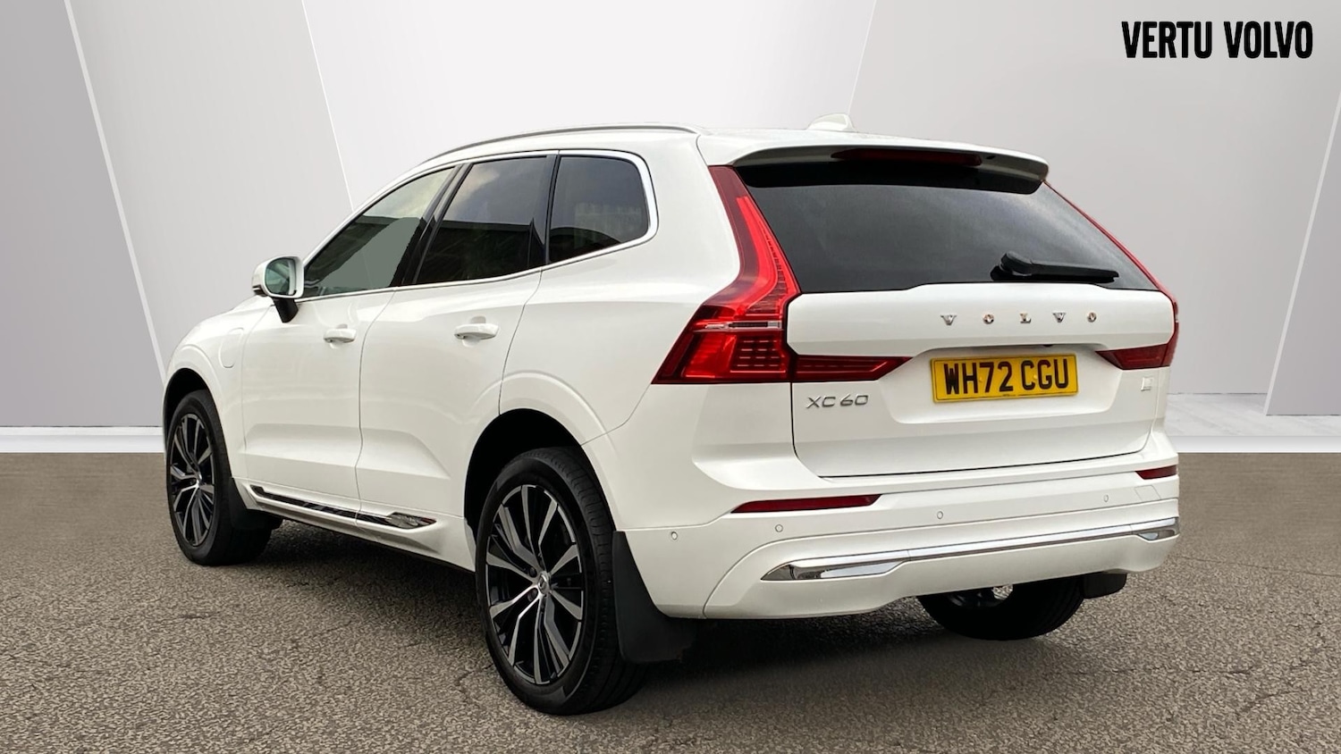 Used Volvo XC60 2022 for sale - 76653246: Photo 2
