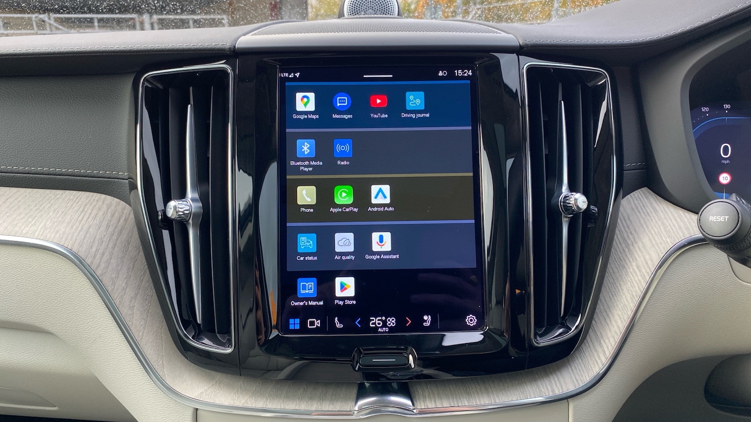 Used Volvo XC60 2022 for sale - 76653246: Photo 31