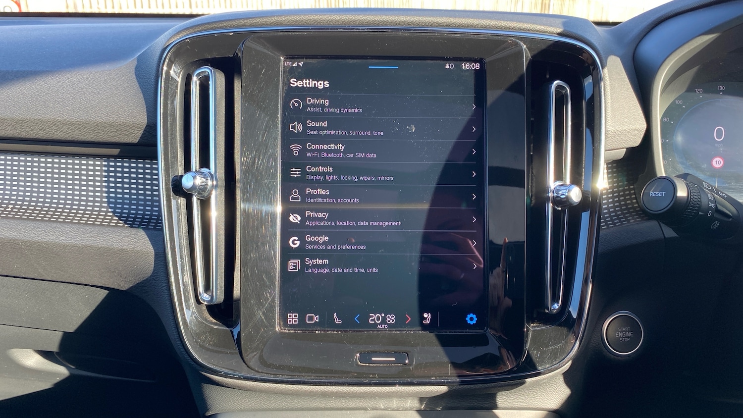 Used Volvo XC40 2025 for sale - 77901460: Photo 20