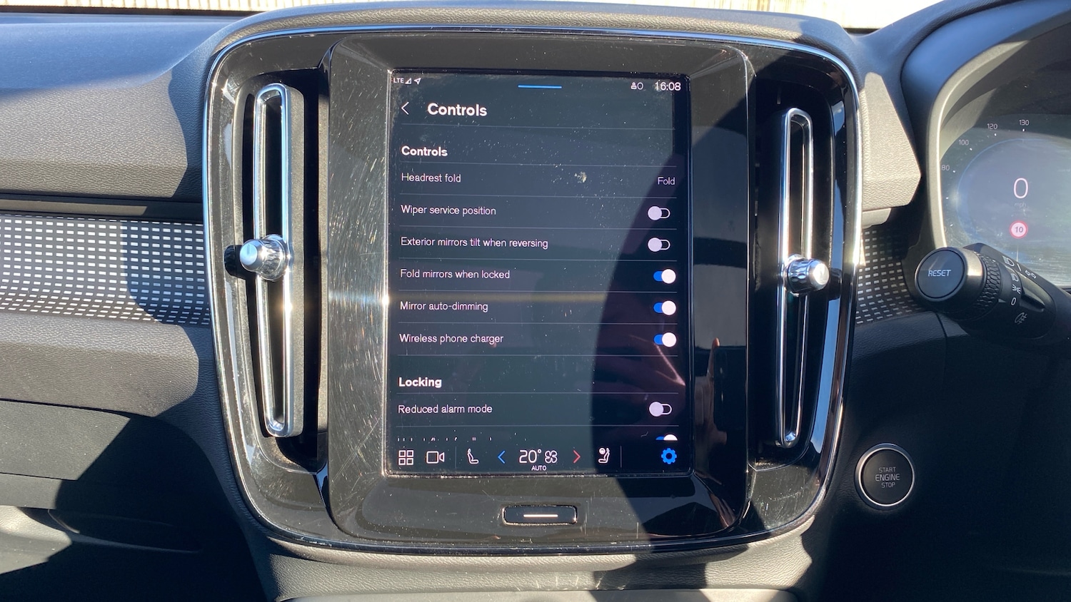 Used Volvo XC40 2025 for sale - 77901460: Photo 23