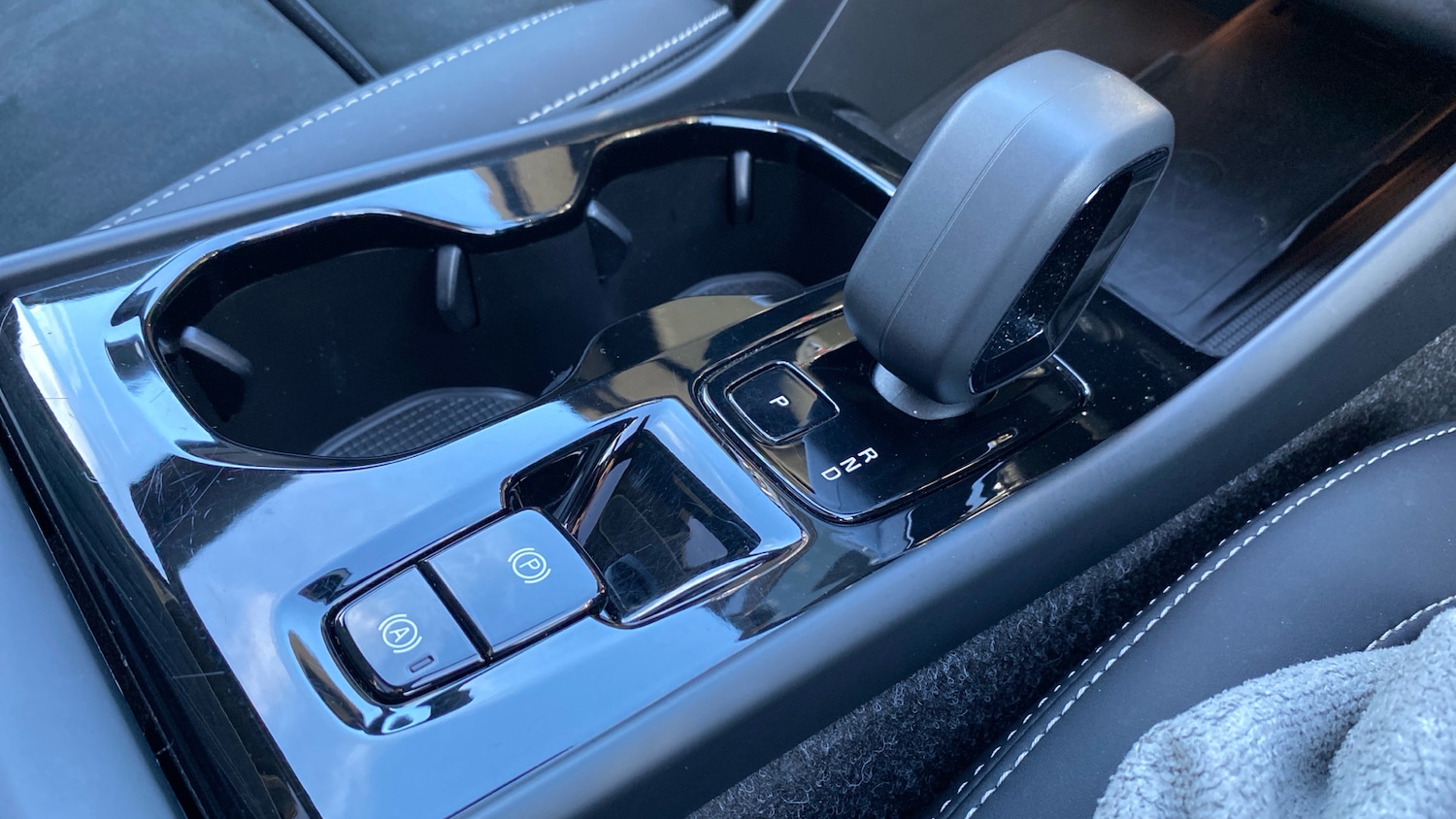 Used Volvo XC40 2025 for sale - 77901460: Photo 25