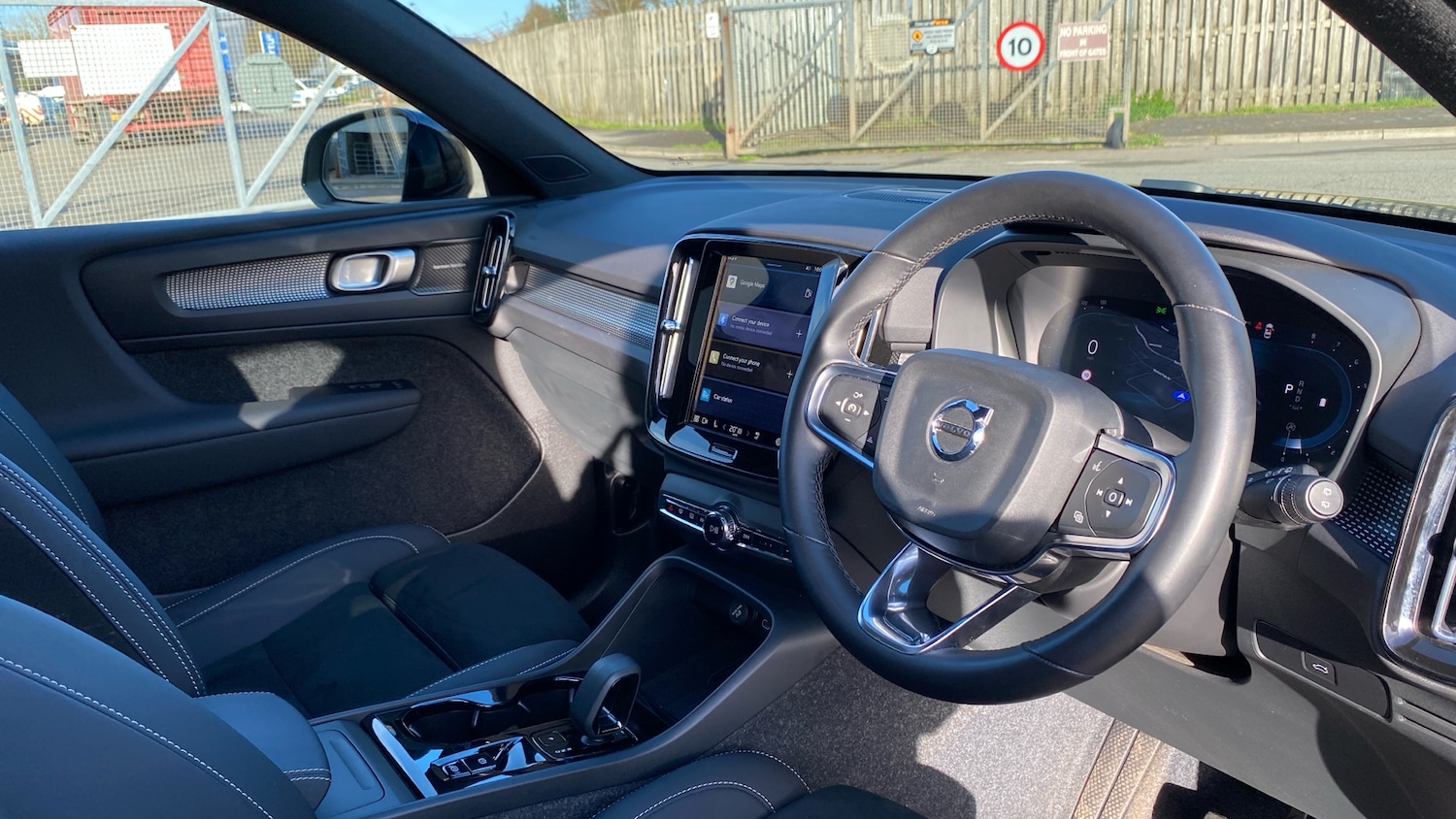 Used Volvo XC40 2025 for sale - 77901460: Photo 4