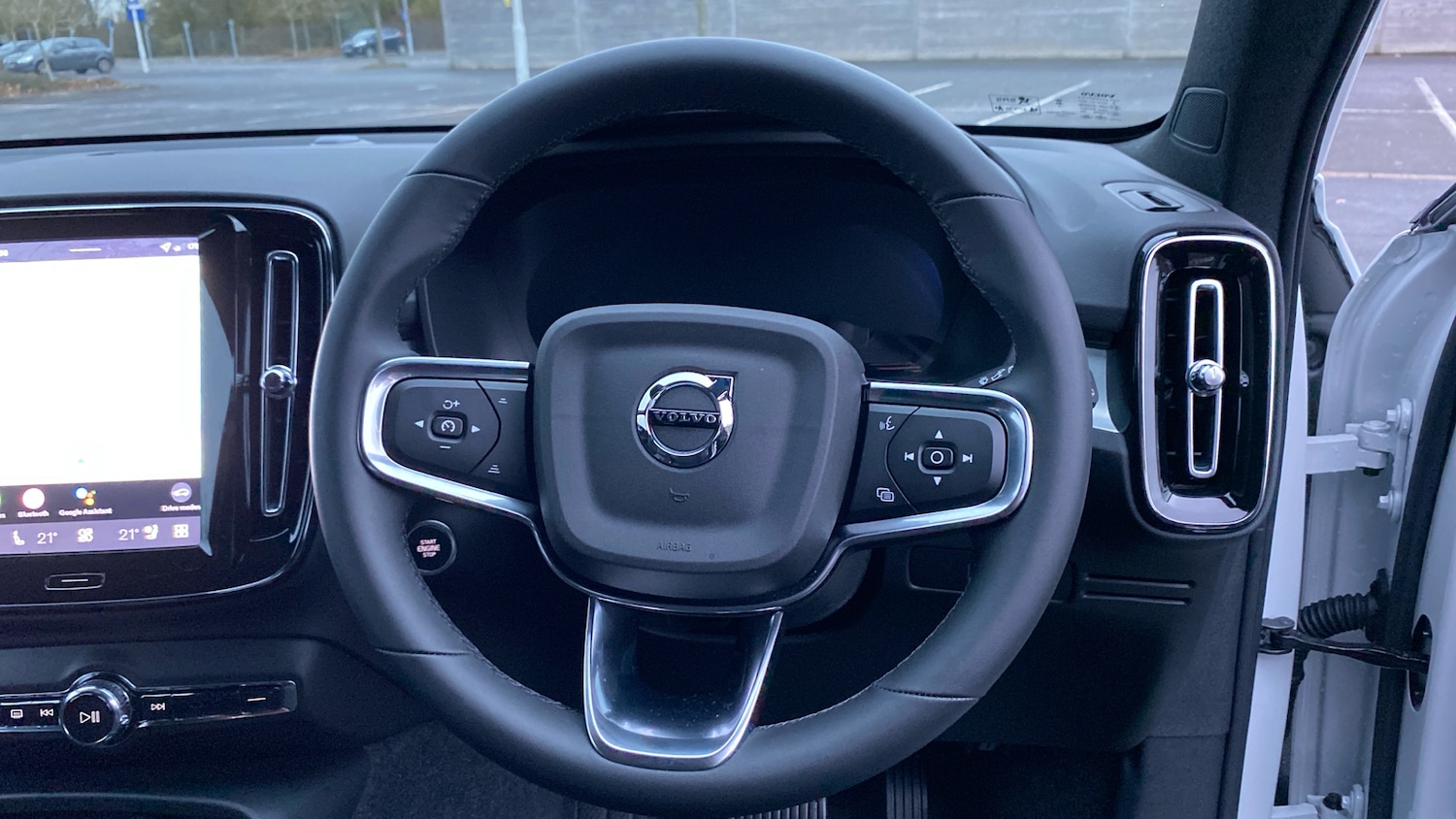 Used Volvo XC40 2025 for sale - 76818736: Photo 10