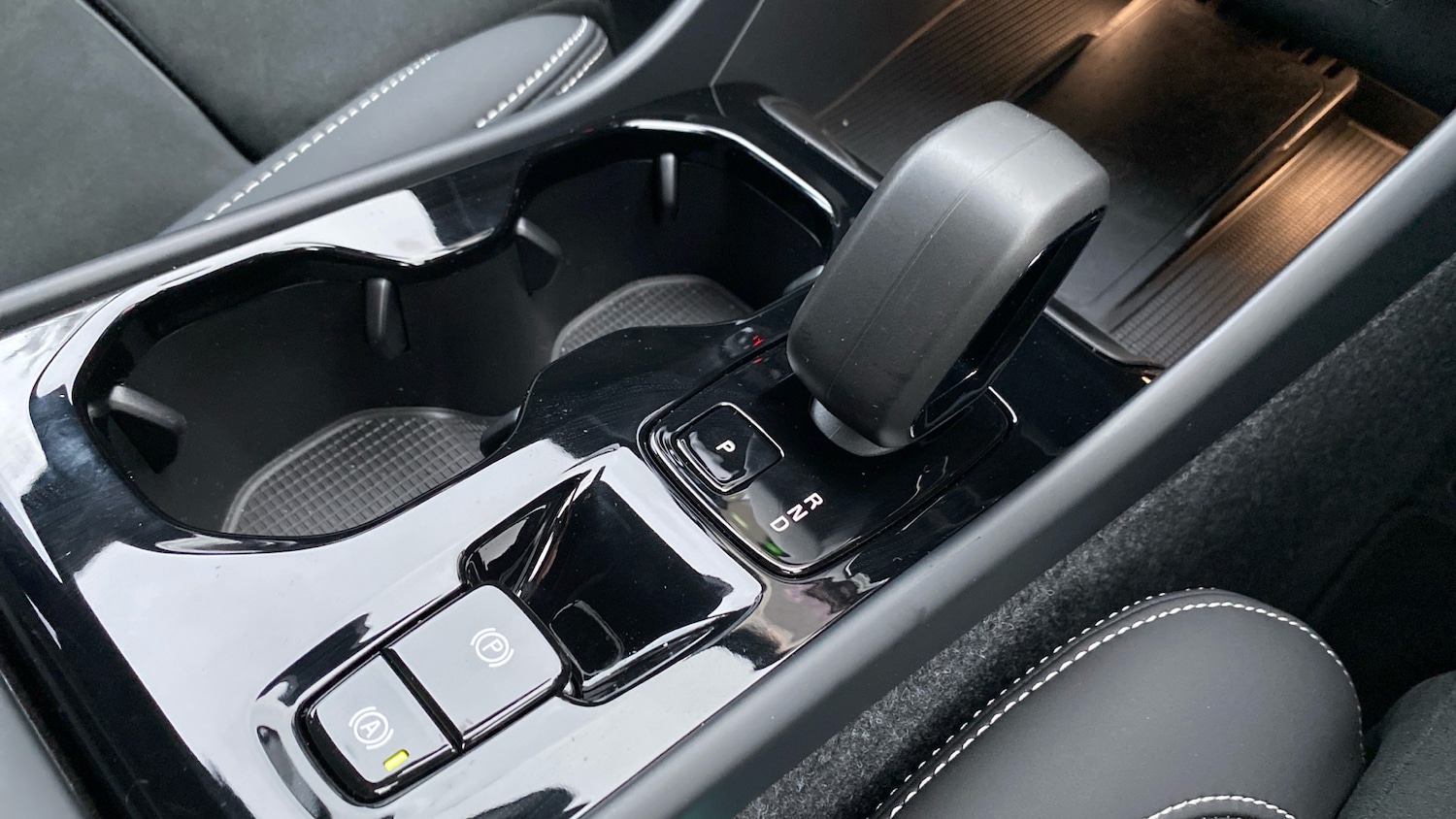 Used Volvo XC40 2025 for sale - 76818736: Photo 20