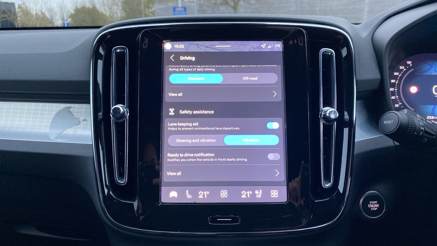 Used Volvo XC40 2025 for sale - 76818736: Photo 28