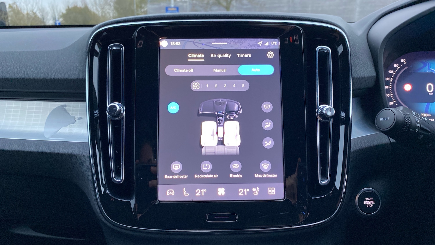 Used Volvo XC40 2025 for sale - 76818736: Photo 33