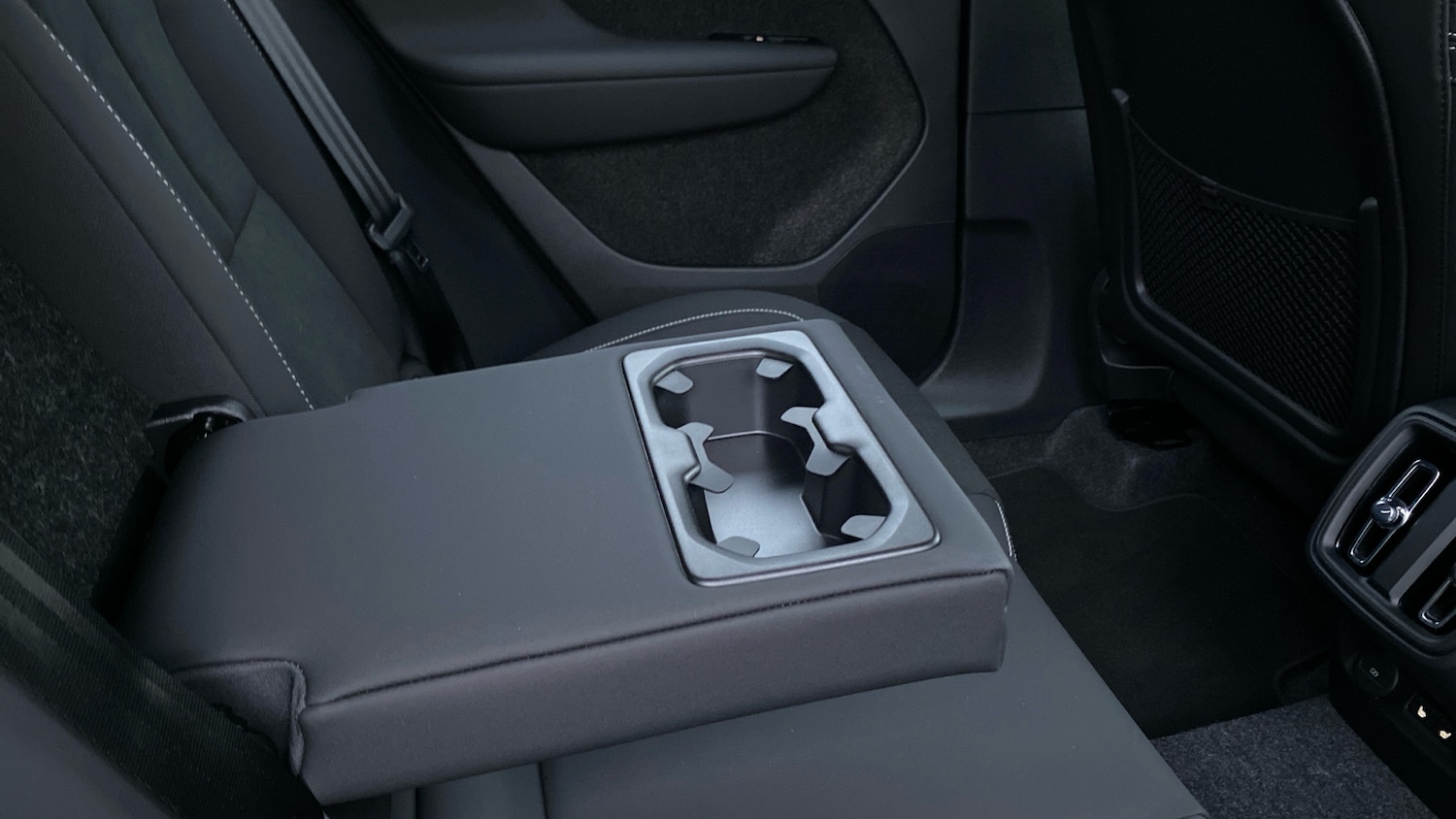 Used Volvo XC40 2025 for sale - 76818736: Photo 37