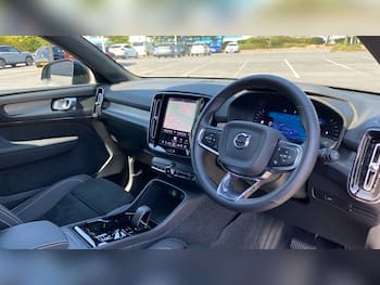 Used Volvo XC40 2025 for sale - 79455901: Photo