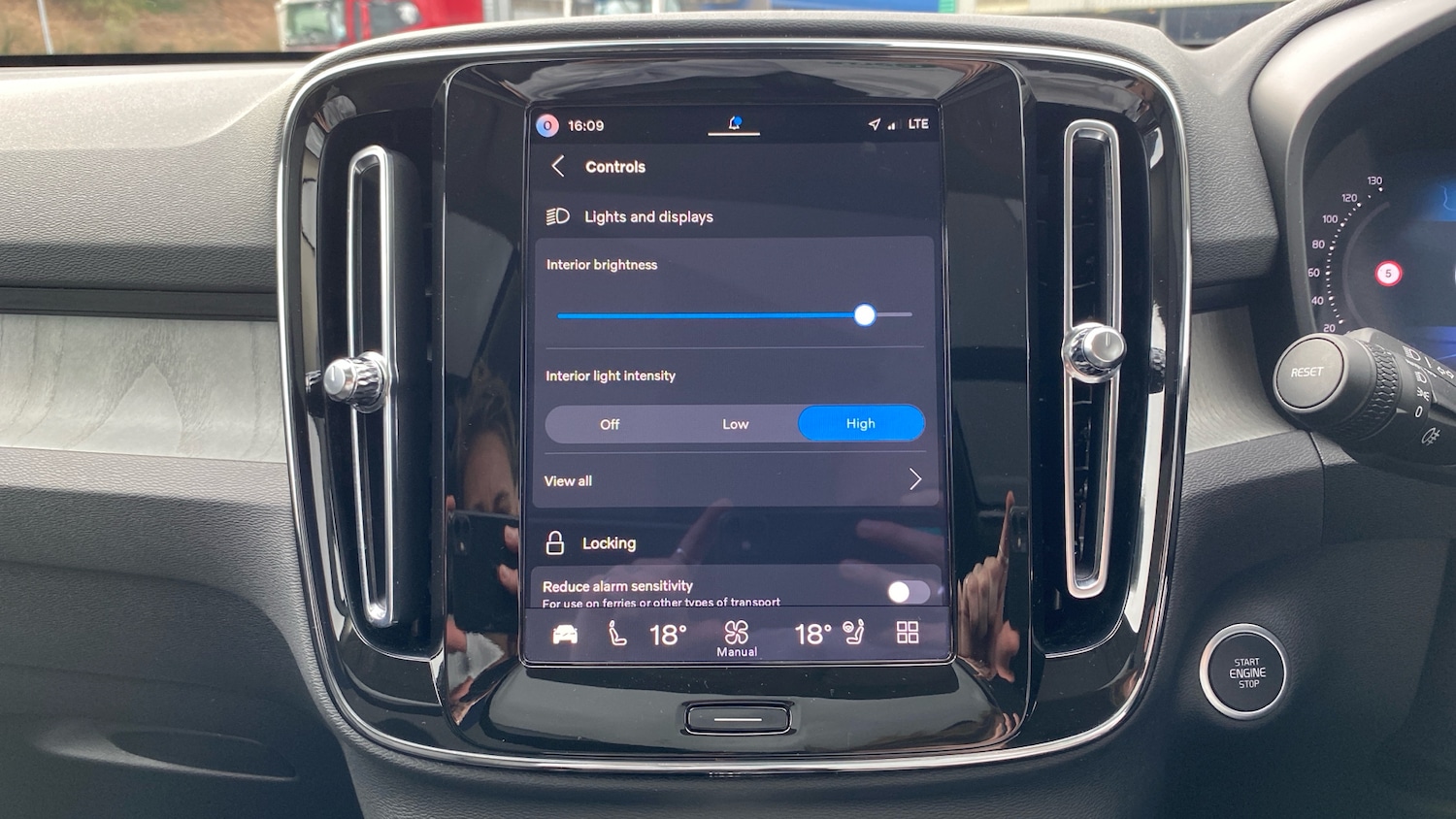 Used Volvo XC40 2025 for sale - 77818690: Photo 19