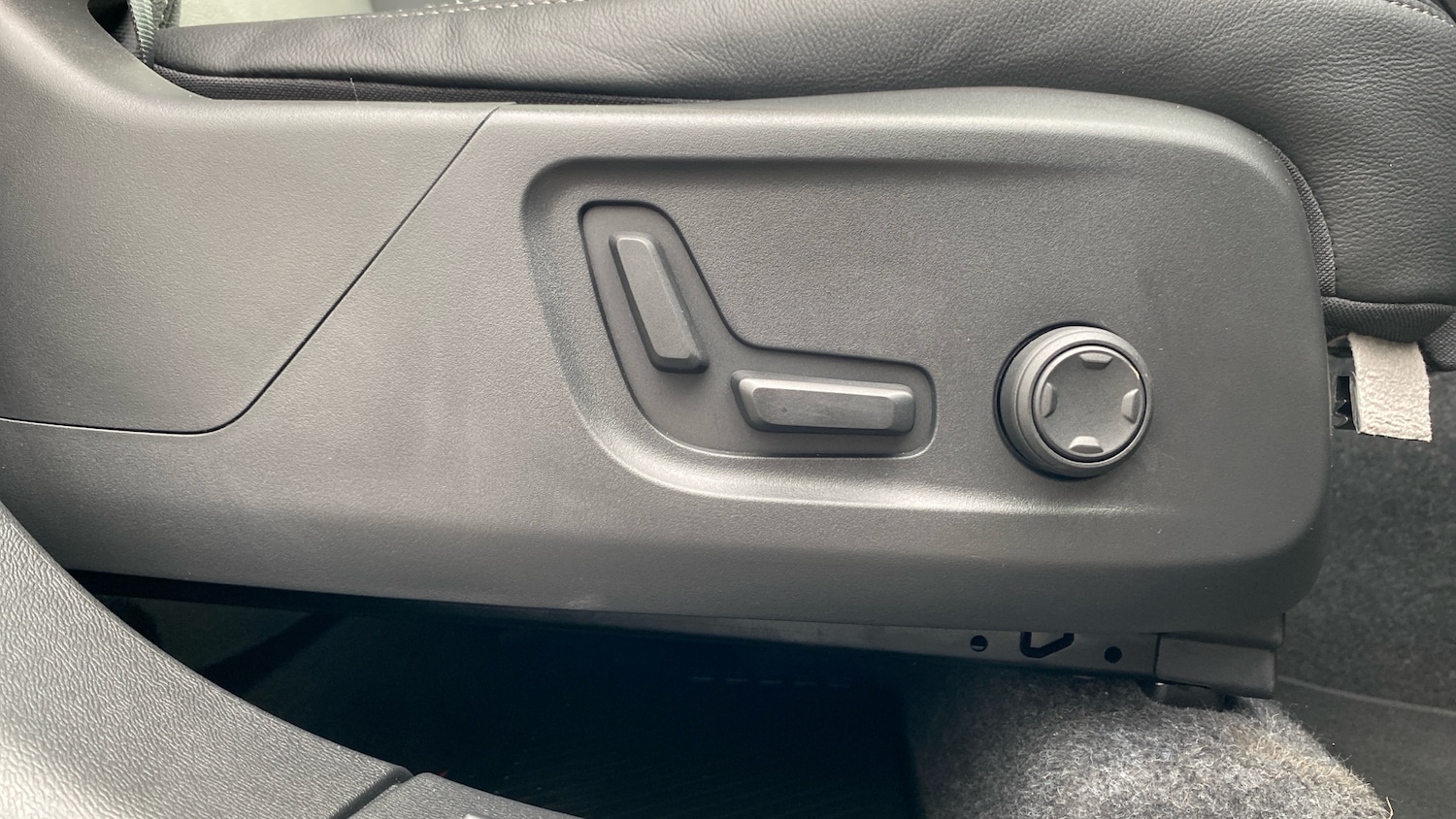 Used Volvo XC40 2025 for sale - 77818690: Photo 34