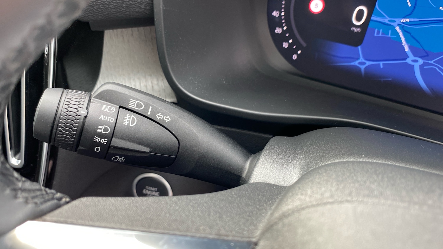 Used Volvo XC40 2025 for sale - 77818690: Photo 39