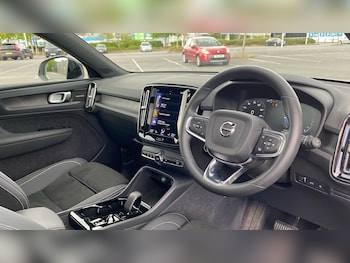 Used Volvo XC40 2023 for sale - 78311375: Photo