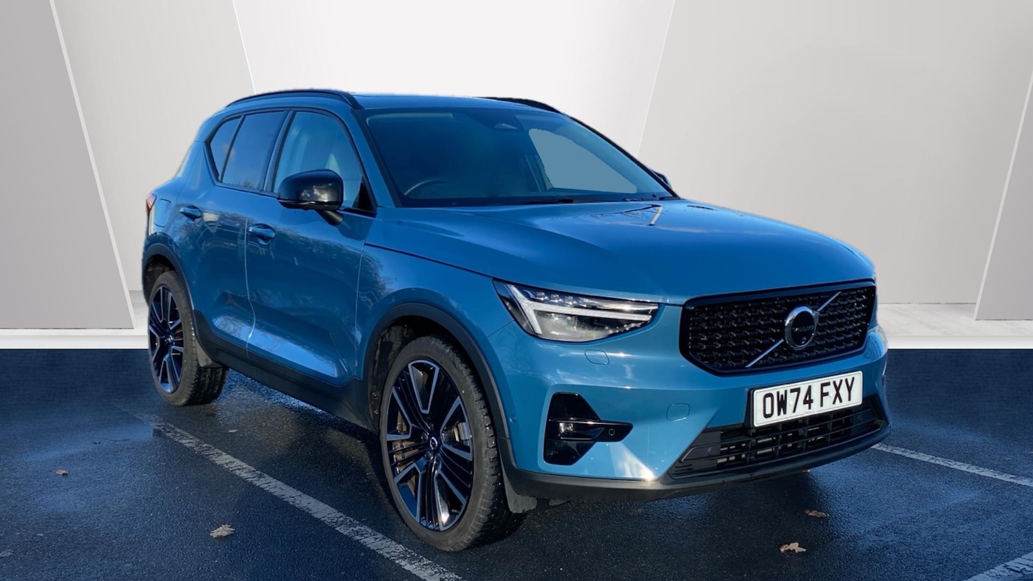 Used Volvo XC40 2025 for sale - 76807386: Photo 1