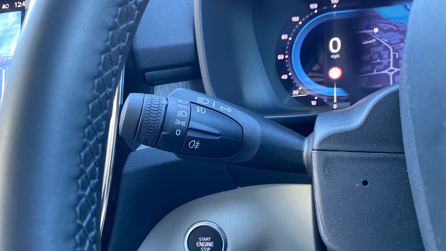 Used Volvo XC40 2025 for sale - 76807386: Photo 16