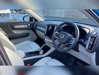 Used Volvo XC40 2025 for sale - 76807386: Photo