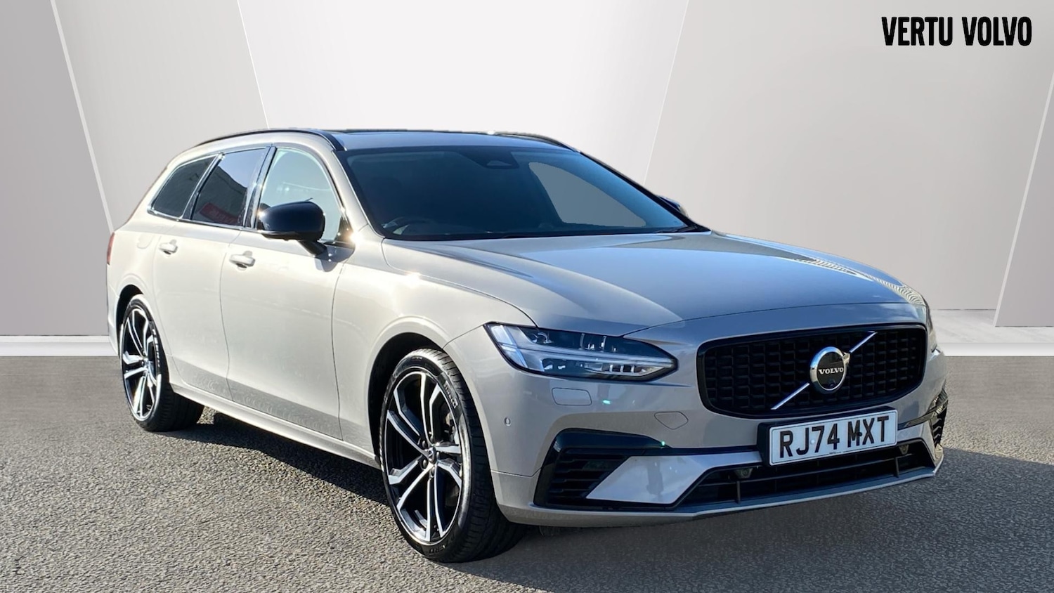 Used Volvo V90 2024 for sale - 76682229: Photo 1