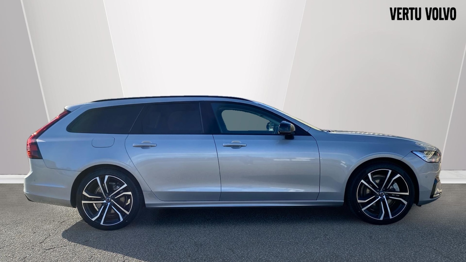 Used Volvo V90 2024 for sale - 76682229: Photo 3