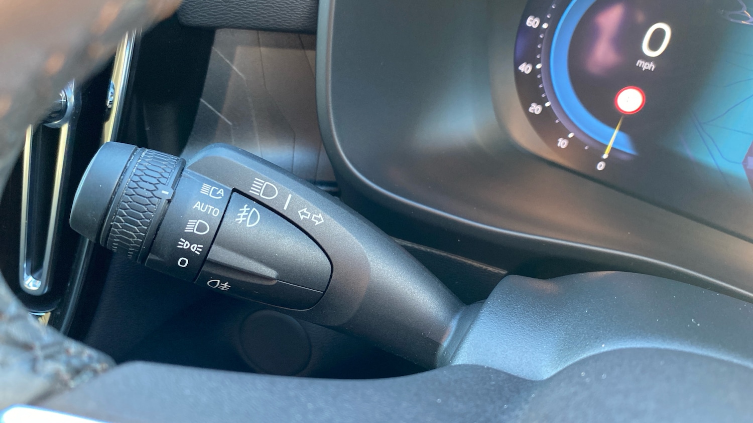 Used Volvo XC40 2022 for sale - 76653294: Photo 15