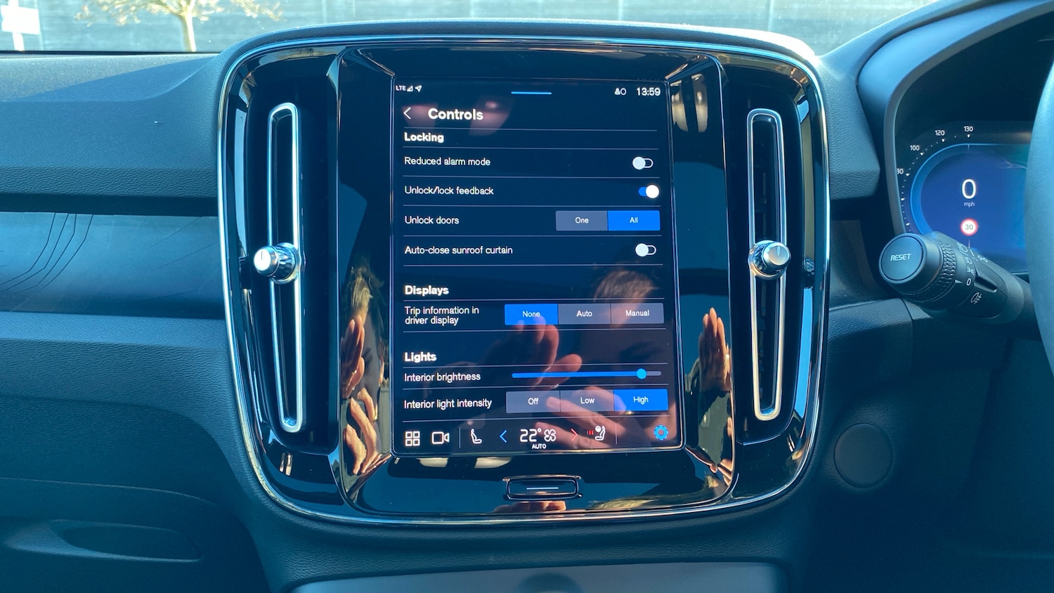 Used Volvo XC40 2022 for sale - 76653294: Photo 34