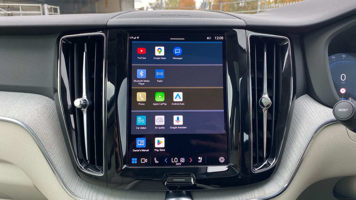 Used Volvo XC60 2025 for sale - 76653217: Photo 28