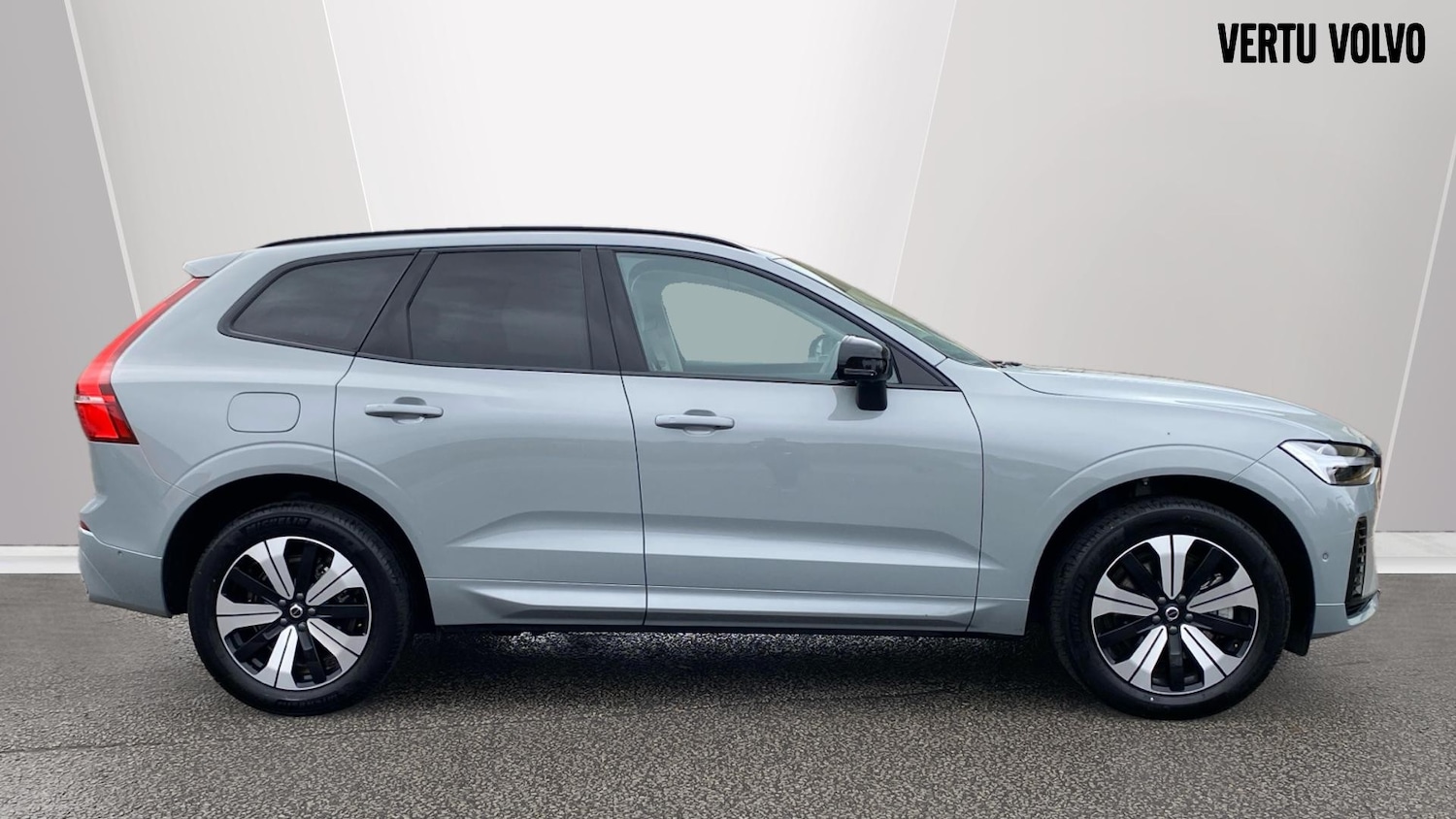 Used Volvo XC60 2025 for sale - 76653217: Photo 3