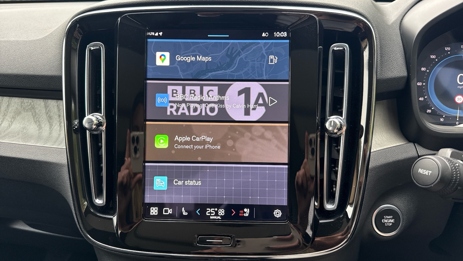 Used Volvo XC40 2024 for sale - 77323778: Photo 21