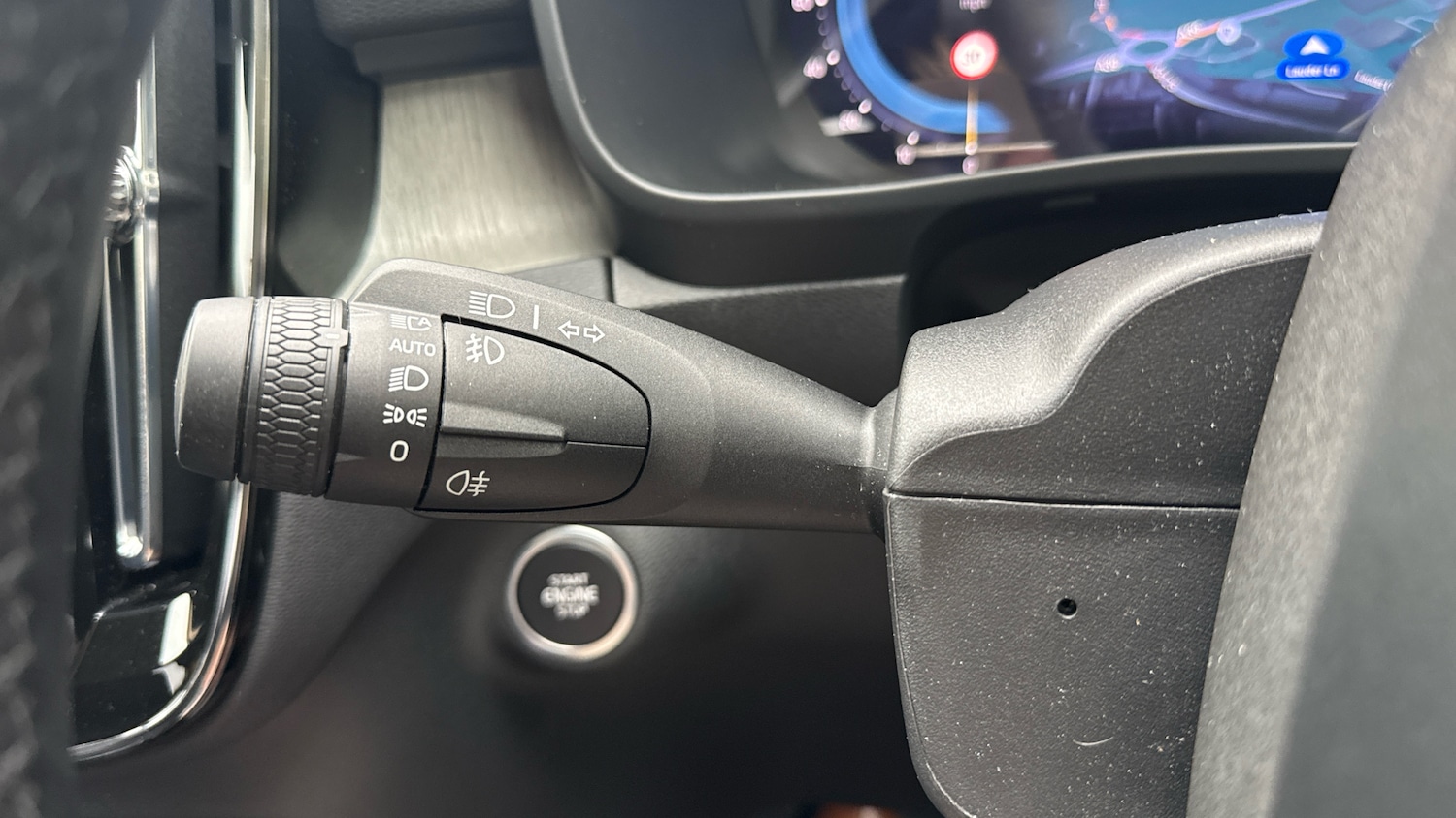 Used Volvo XC40 2024 for sale - 77323778: Photo 24