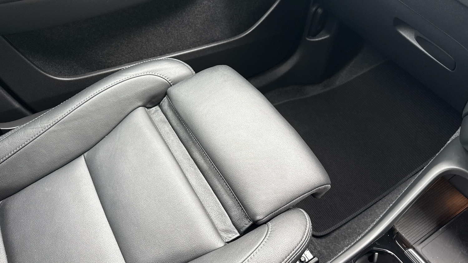 Used Volvo XC40 2024 for sale - 77323778: Photo 26